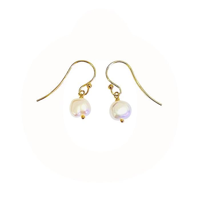 LuvaLu Jewellery - Perle Ørebøjler - forgyldt sølv m/ferskvandsperler LS60237G